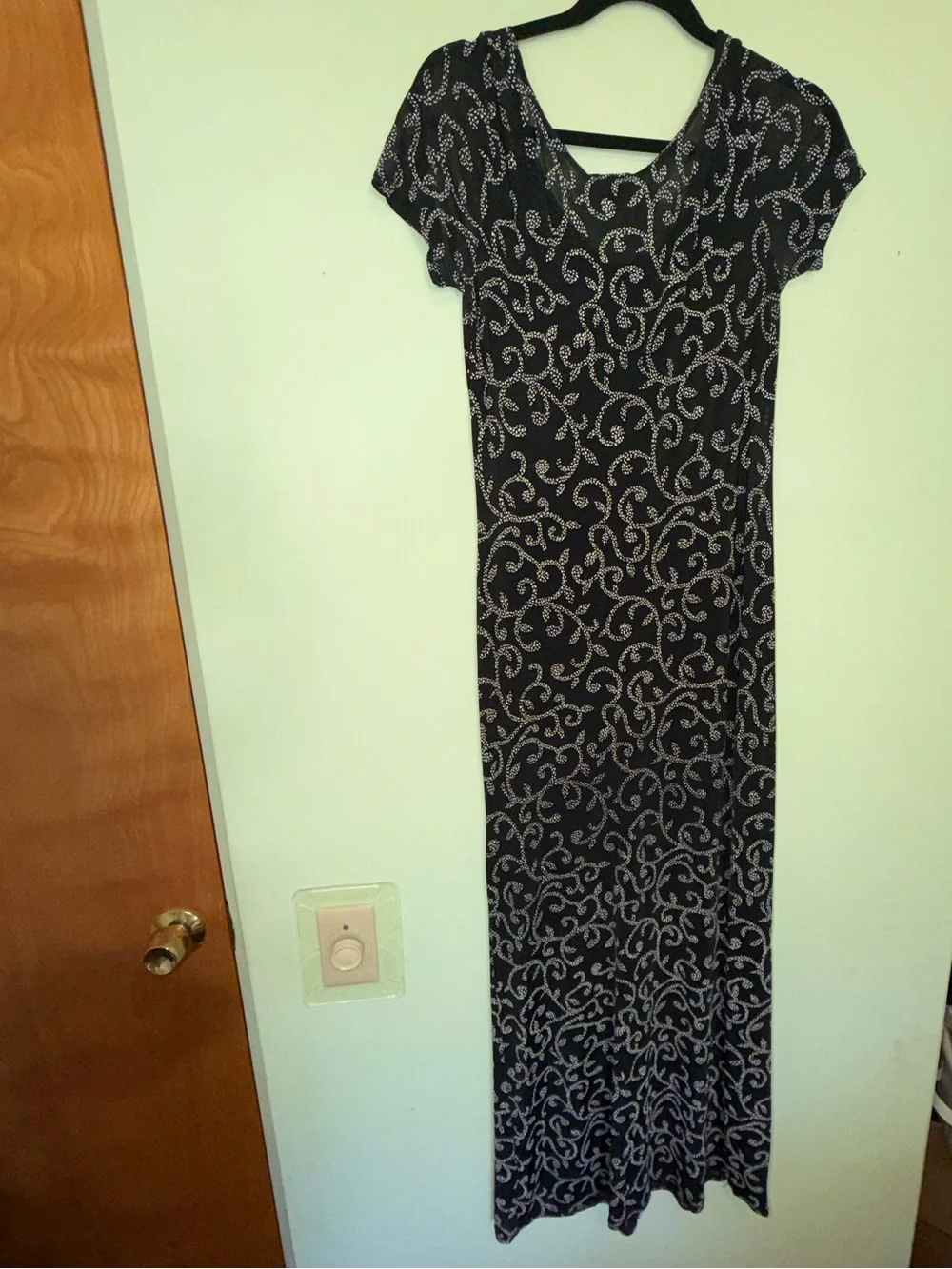 Black & white Patterned floral mesh sheer Short-Sleeve Maxi Dress